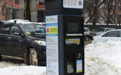 "Обочины станут платными": комментарии водителей по поводу платных парковок в центре Кирова