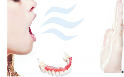 О чем говорит запах изо рта?