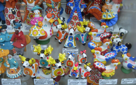 В мастерских по изготовлению дымковской игрушки за долги отключили отопление: промысел может быть приостановлен