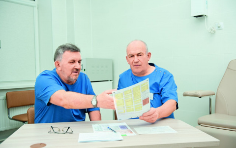 "Гадание на геморрой": колопроктологи отвечают на 3 вопроса о болезни