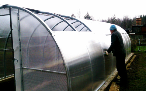 Кировчанин: «Моя теплица никакой погоды не боится!»