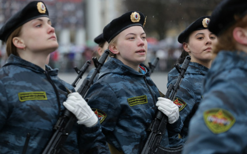 В Кирове школьники выступят на Параде Победы в зимней одежде