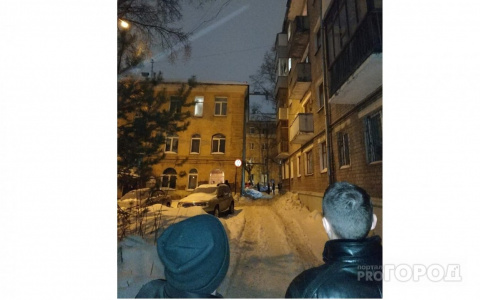 В Кирове оштрафовали УК, по вине которой на женщину сошел снег