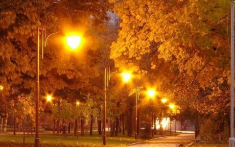 Этим летом в парке "Аполло" установят современное освещение