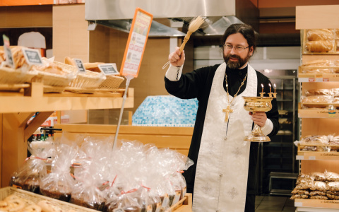 Где в Кирове купить освященные пасхальные куличи?