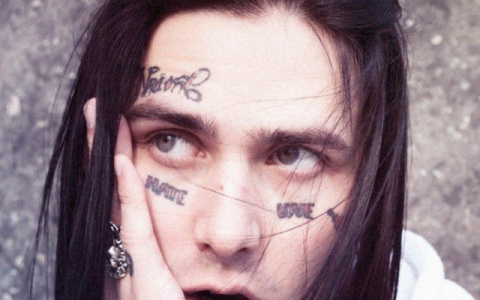 "Не хочу, чтобы мои дети слушали аморальные песни": кировская мама рассказала о концертах в Кирове