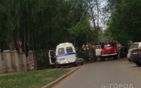 В Кировской области увеличили штат операторов в службе "112"
