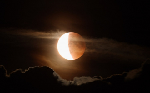 В Кировской области будут наблюдать лунное затмение, которое повторится только через 6 лет