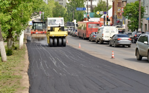 Стало известно, когда закончится ремонт дороги на улице Ленина
