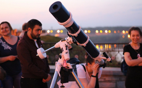 Кировчан приглашают понаблюдать за Луной в телескоп