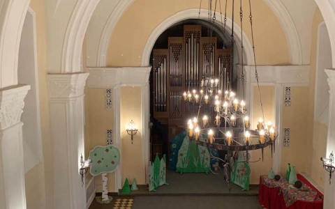 Александровский костел осмотрели эксперты из Москвы