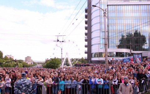 Что обсуждают: сумму празднования Дня города и перекрытие движения по Свободы