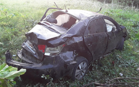 Пьяный 20-летний водитель на «Киа Серато» съехал в кювет в Арбажском районе: есть пострадавшие