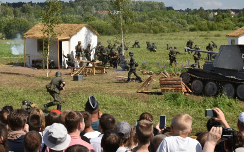 10 тысяч человек побывали на фестивале исторической реконструкции в Кирове