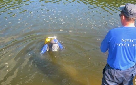 Что обсуждают: двоих утонувших кировчан и знак, который упал на машину