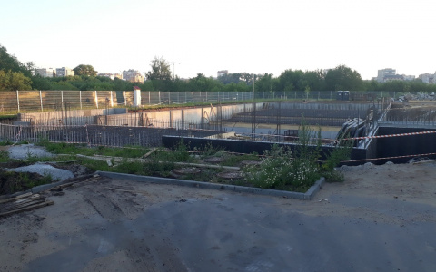 В Вересниках начали строить бассейн