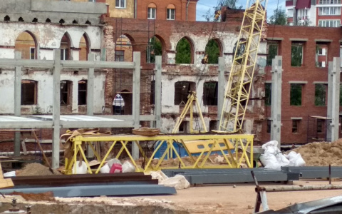 В Кирове возобновилась реконструкция ТЦ «Фабрика»