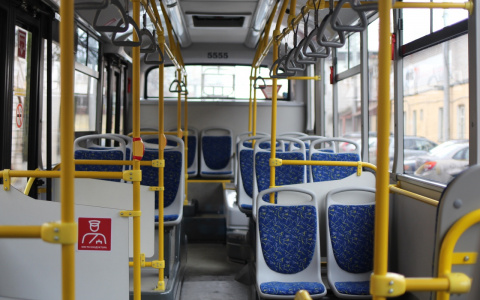 Почти 2000 рублей кировчане ежемесячно тратят на общественный транспорт