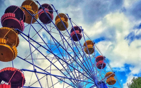 «Это же не продукты. Просрочены, и ладно»: кировчане о работе аттракционов у цирка