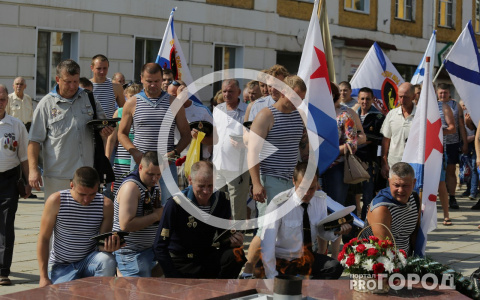Видео: как в Кирове прошел парад маломерных судов