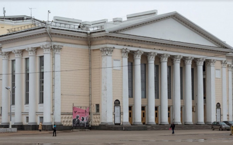 В Кирове скончался замдиректора драматического театра Геннадий Лавренко