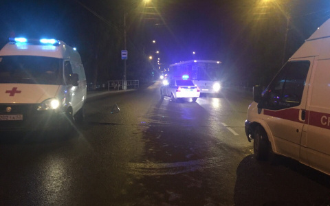 В Нововятске иномарка переехала лежащего на дороге мужчину