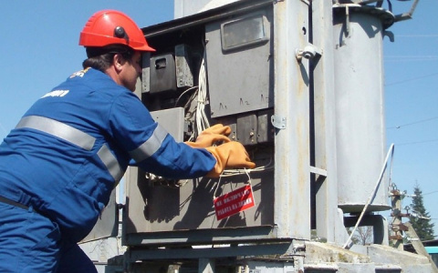 В двух микрорайонах Кирова в пятницу отключат электричество