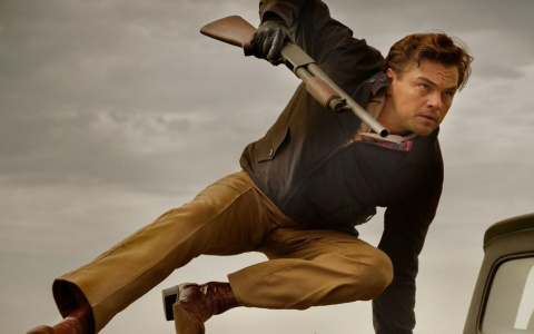 Гонки на выживание, путешествие в прошлое и затерянный город: кино на выходные