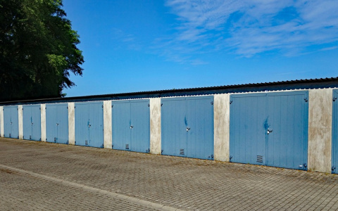 Каждый третий владелец гаража в Кирове может лишиться своего имущества