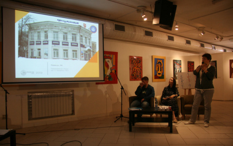 Из исторической части Кирова уберут броскую рекламу