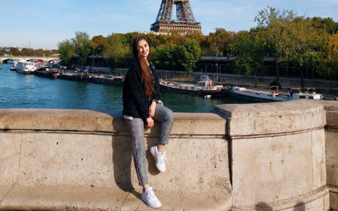 "Жила в богатой семье, зарабатывала 80 евро в неделю": кировчанка о работе няней в Париже