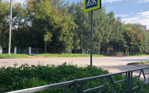 Пешеходные переходы обустроят у 33 кировских школ
