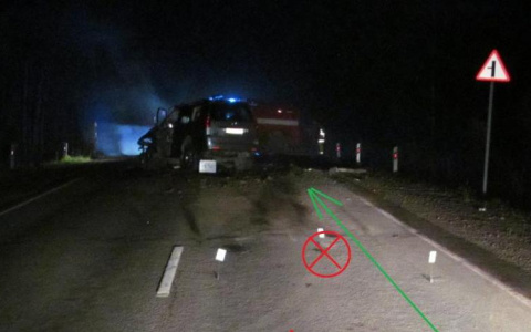 Смерть в "Лексусе": в Куменском районе произошла трагедия