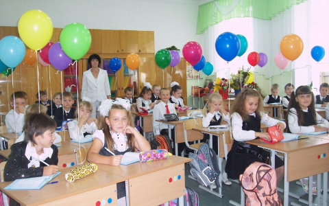 «Ругать детей за оценки нельзя»: история учителя начальных классов