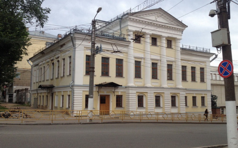 В Кирове могут завести уголовное дело на фирму, отремонтировавшую особняк Репина
