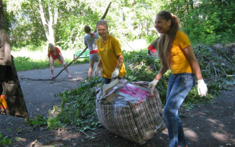 В Кирове власти ищут компании, которые возьмут на работу детей