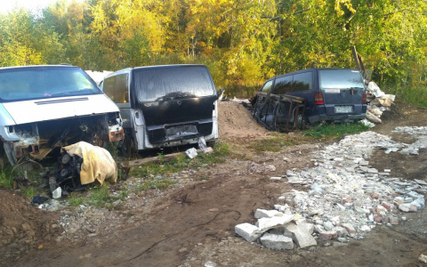 В Макарье нашли большую автомобильную свалку