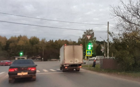 В Кирове вновь установили экспериментальные дорожные знаки