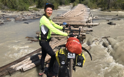"На леднике высотой 4400 метров у нас закончилась еда": история путешествия на Алтай на велосипеде