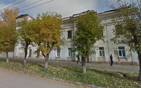 В Кирове снесут здание бывшей пожарной части: известно, что построят на ее месте
