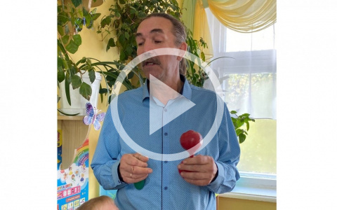 Мужчина-воспитатель: «Жена-педагог берет у меня советы»