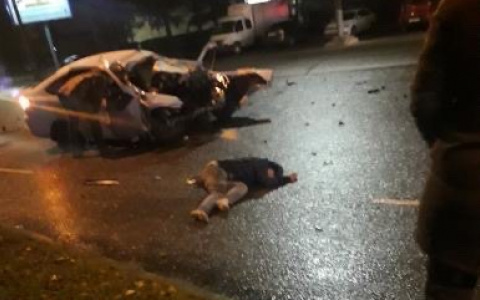 Вылетел через лобовое: в Кирове произошла смертельная авария