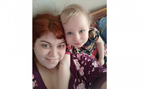 «Когда я ее не понимаю, дочь плачет»: мама 3-летней девочки с глухотой