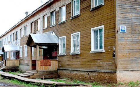 В Кирове снесут двухэтажную «деревяшку»
