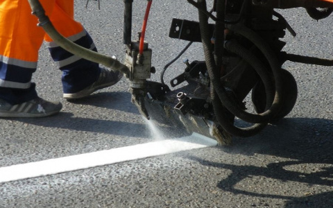 Долговечная пластиковая разметка треснула: кировские власти проверят подрядчика