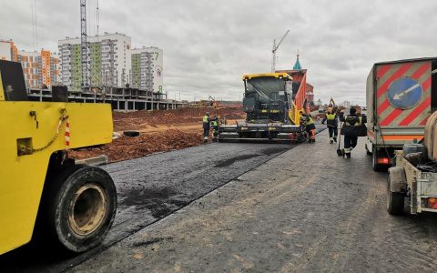 На Попова укладывали асфальт в дождь: в администрации прокомментировали ситуацию