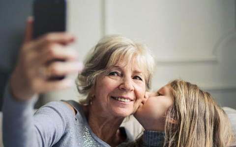 Кировские пенсионеры бесплатно обучатся мобильной грамотности