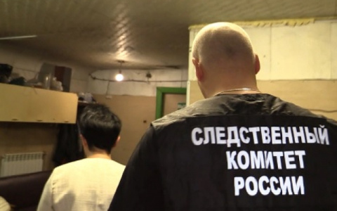 Кировчанин с ножом напал на свою девушку, а после ударил сотрудника полиции