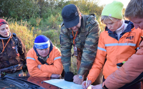 В Кировской области ищут пропавшего дедушку в сиреневых сапогах