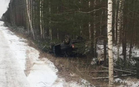 В Кировской области на трассе перевернулась «Шевроле»
